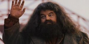 Robbie Coltrane como Hagrid