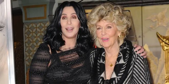 Cher y su madre Georgia Holt