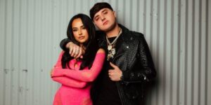 Becky G y Gabito Ballesteros