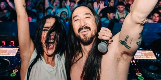 Danna Paola y Steve Aoki